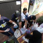 Karyawan AXA Mandiri Bersama Pemprov DKI Jakarta Tingkatkan Kesadaran Pengelolaan Sampah melalui Donasi Komposter dan Pentingnya Literasi Keuangan
